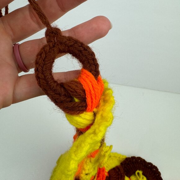 Vtg Crochet Yarn Door Wall Hanging Holiday Thanksgiving Fall Orange Brown Yellow - Picture 5 of 13